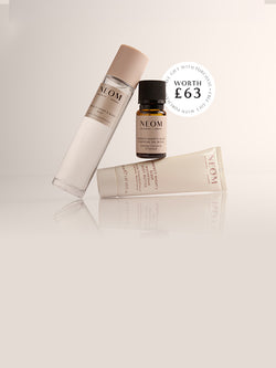 <Strong> FREE </strong> Gifts With Orders £90+