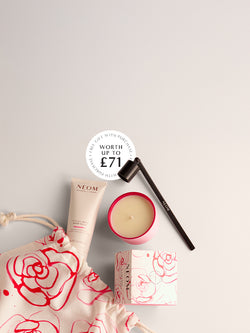 <Strong> FREE </strong> Gifts With Orders £100+