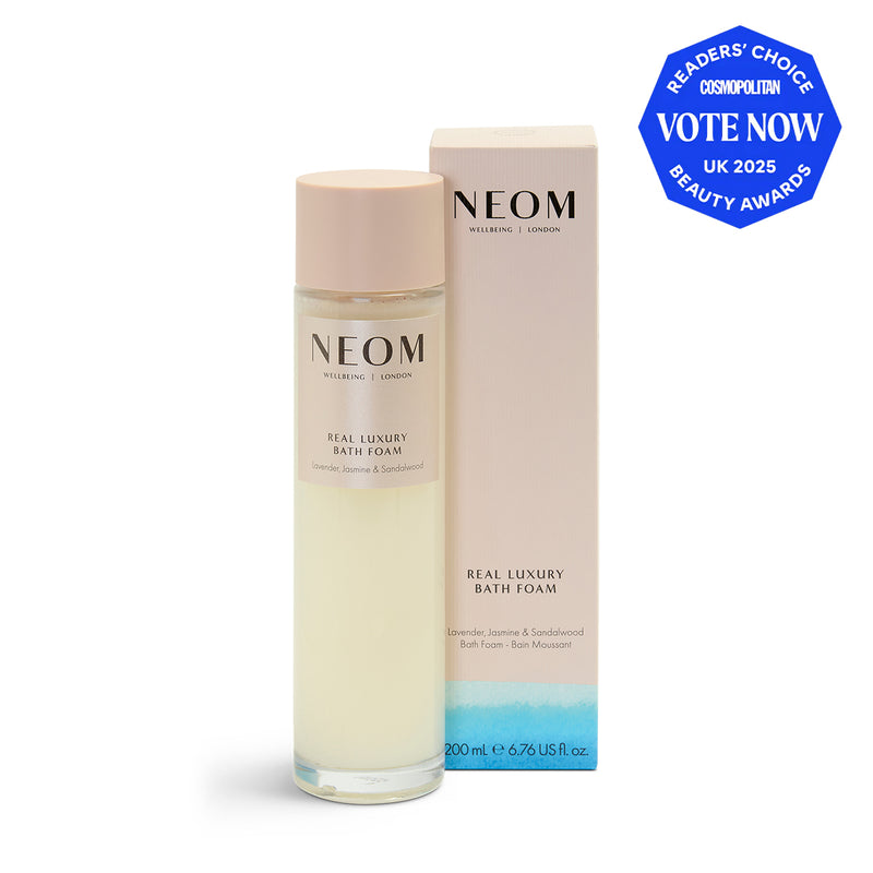 NEOM Real Luxury Bath Foam with award roundel on a white background